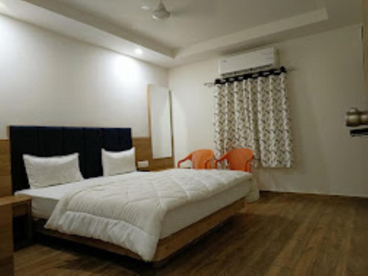 Hotel Kutchi Palace, Dwarka Dwarka (Gujarat) Exterior foto